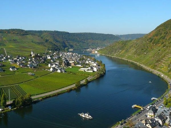 Comment trouver le parfait camping avec club enfant quand on est en camping-car pour des vacances au ski ?