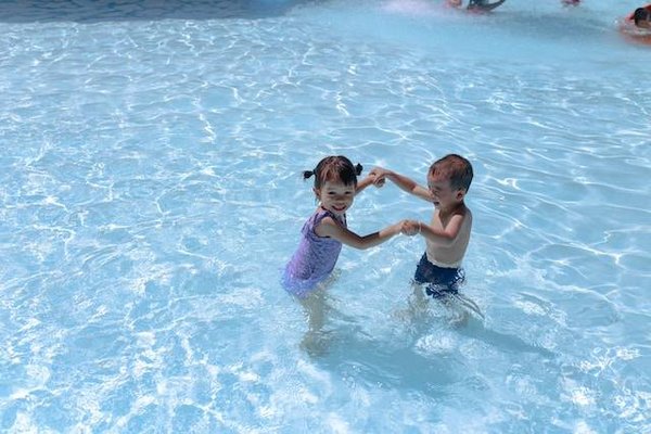 Quelles sont les activités proposées par le camping Santa Lucia à Saint-Raphaël ?