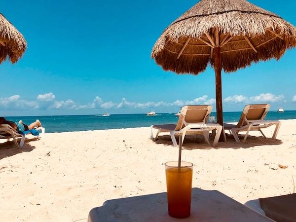 Quelles sont les activités à faire à Vias Plage lors d'un séjour en camping club ?